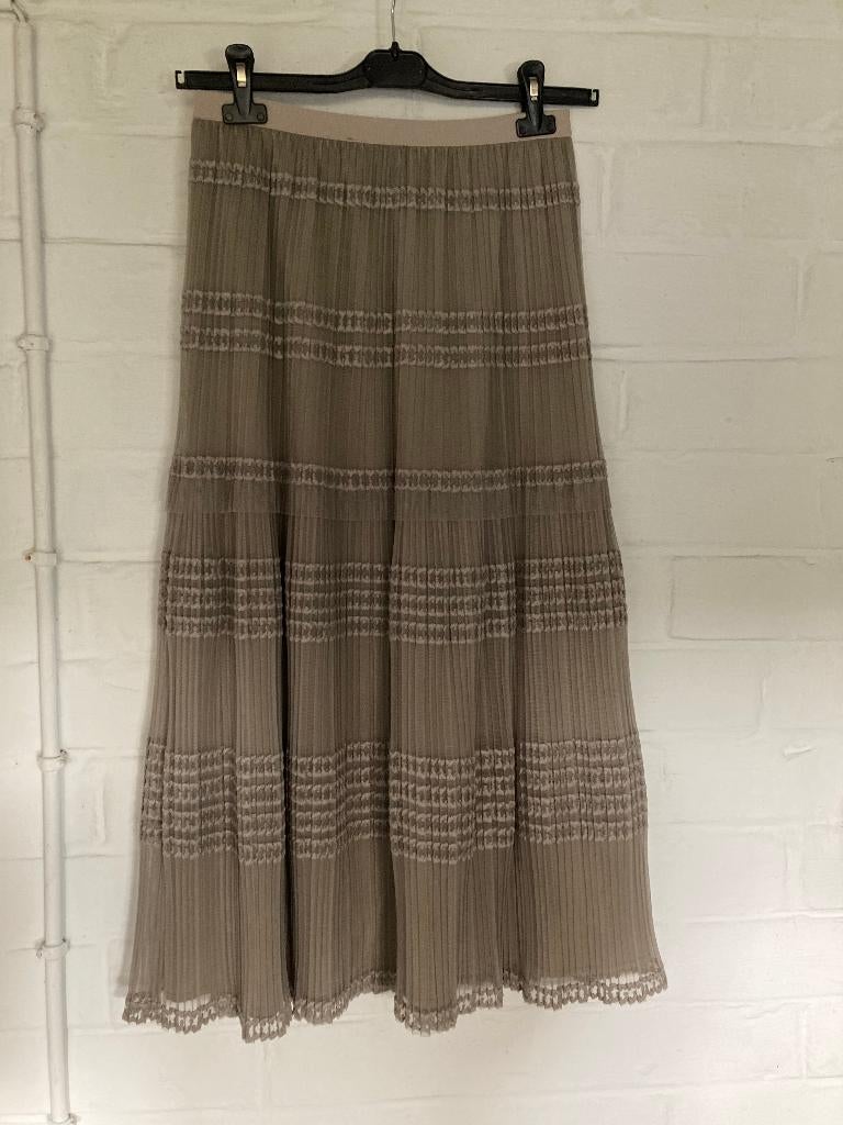 Licht kakikleurige lange rok, Terre Bleue, 38, Lengte is 89c, Kleding | Dames, Rokken, Maat 38/40 (M), Terre Bleue, Ophalen of Verzenden