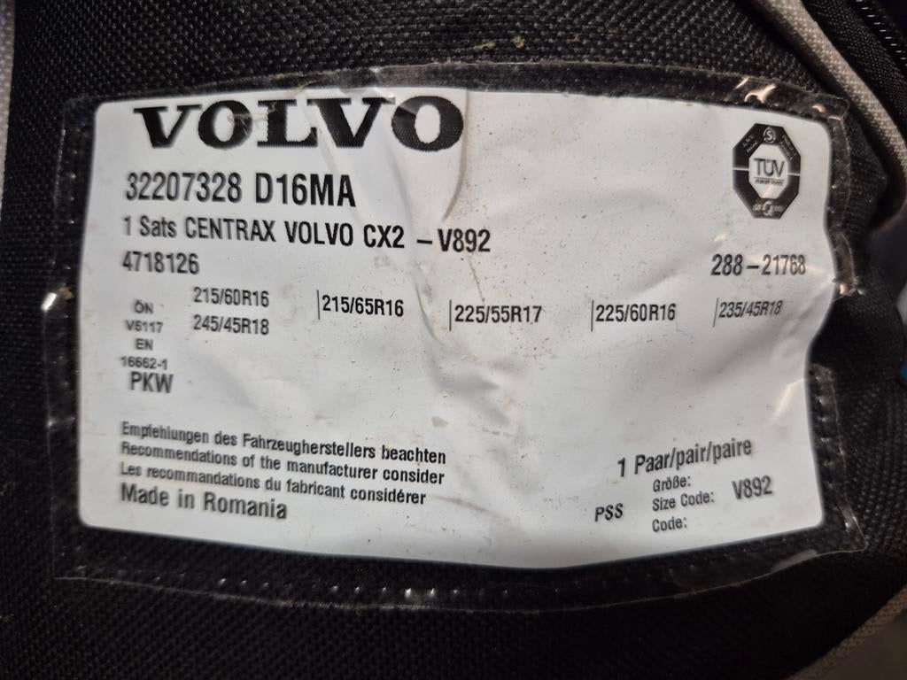 Sneeuwkettingen Volvo, Ophalen