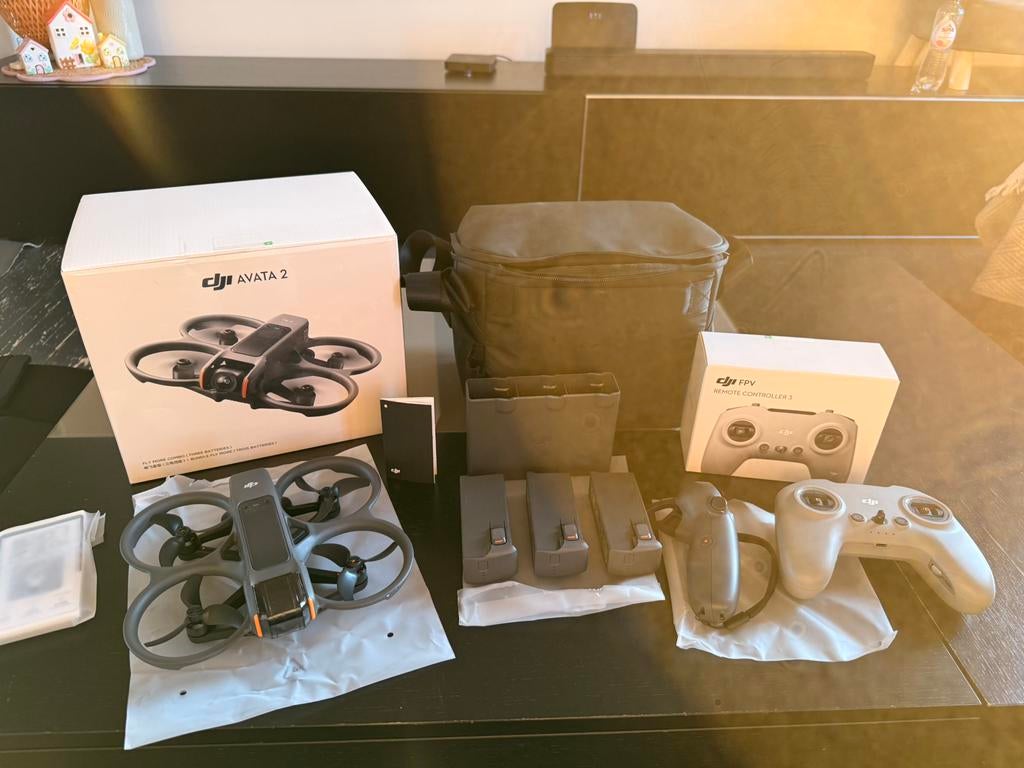 DJI avata 2 fly more *nieuw* met fpv remote controller3, Hobby en Vrije tijd, Modelbouw | Radiografisch | Helikopters en Quadcopters