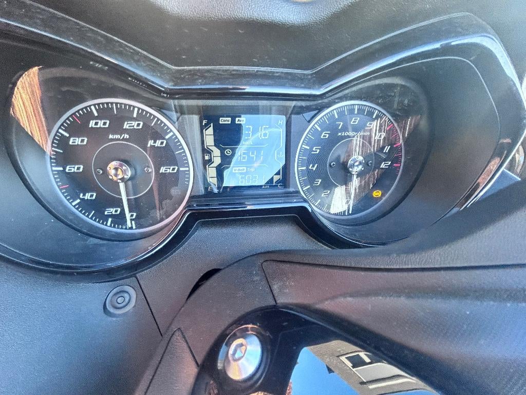 Yamaha XMAX 125 cc, Motos, Motos | Yamaha, Particulier, Scooter, 12 à 35 kW, 2 cylindres, Permis Moto A1 minimum, ABS, Contrôle de traction