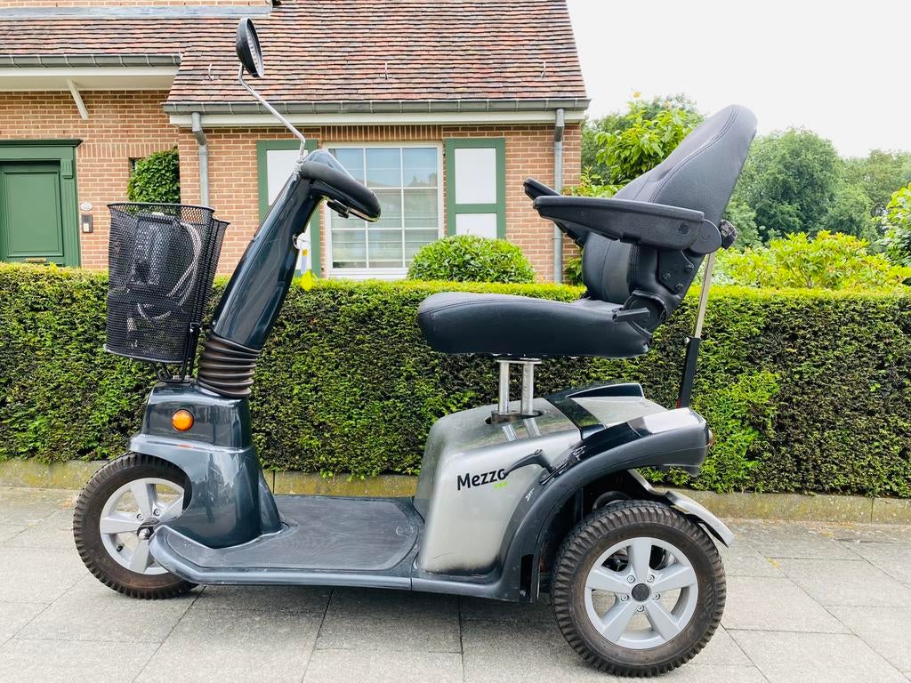Scootmobiel L&M Mezzo - Elektrische invalide scooter, Diversen, Ophalen of Verzenden, Inklapbaar, Zo goed als nieuw, Elektrische rolstoel