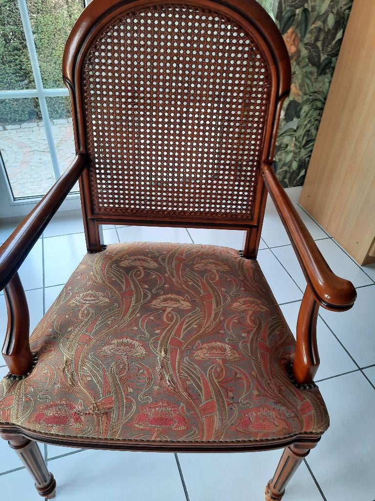 assise avec dossier en tissu et cannage, Klassiek, Une personne, Enlèvement, Utilisé