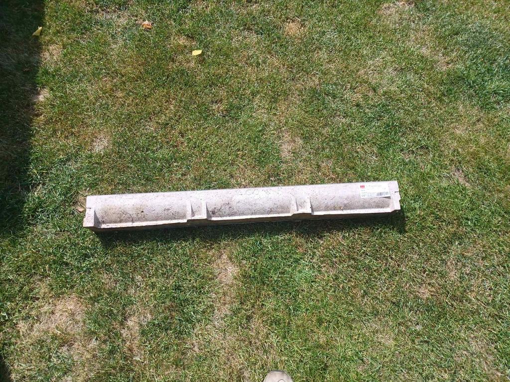 Nieuwe afvoergeul met galva rooster, Ophalen, Nieuw