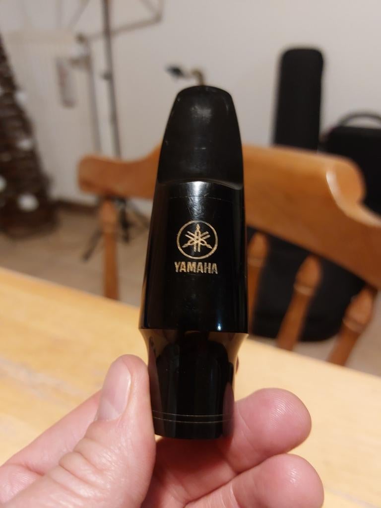 Bec sax tenor Yamaha - 4C, Enlèvement