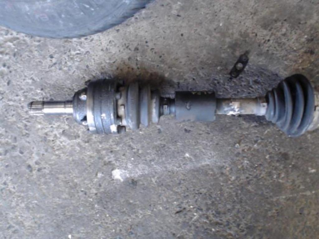 Cardan gauche Alfa Romeo 147 Phase 2 1.6i105 77Kw LP/13895, Enlèvement ou Envoi, Utilisé, Alfa Romeo