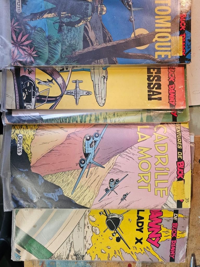 Set van 6 oude stripverhalen. 
Buck Danny 
20 euro 
Goed, Boeken, Ophalen of Verzenden, Zo goed als nieuw