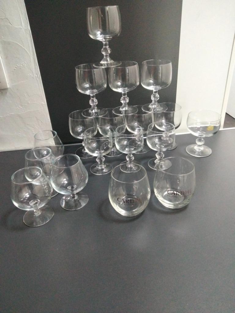 LOT de 18 verres  divers, Enlèvement ou Envoi, Comme neuf, Autres types