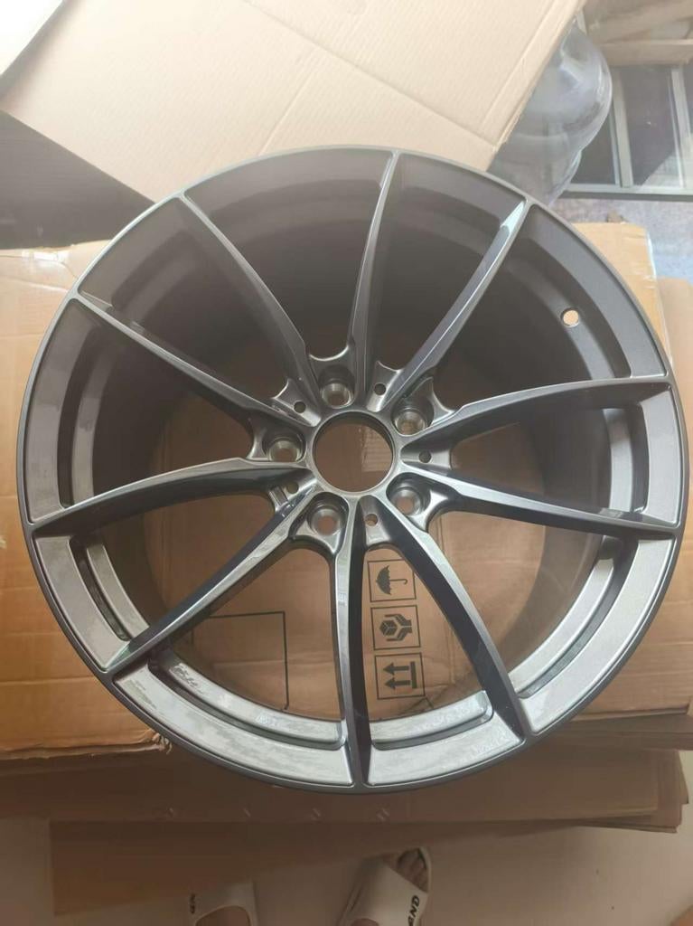 Bmw FORGED 18" styling 513M M3 F80 F82 F83 F30 E90 E91 E92, Auto-onderdelen, Banden en Velgen, Verzenden, Velg(en)