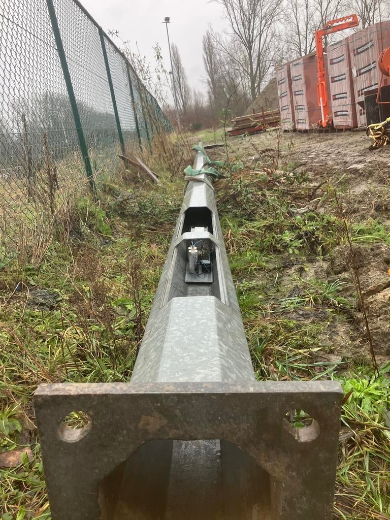 Gegalvaniseerde verlichtingspaal 12+2m, Enlèvement, Utilisé, Fer