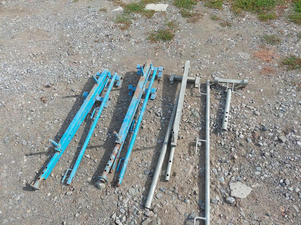 Taquet 3 pièces échafaudage, Bricolage & Construction, Échafaudages, Enlèvement, Utilisé, Échafaudage de façade, 2 à 5 mètres