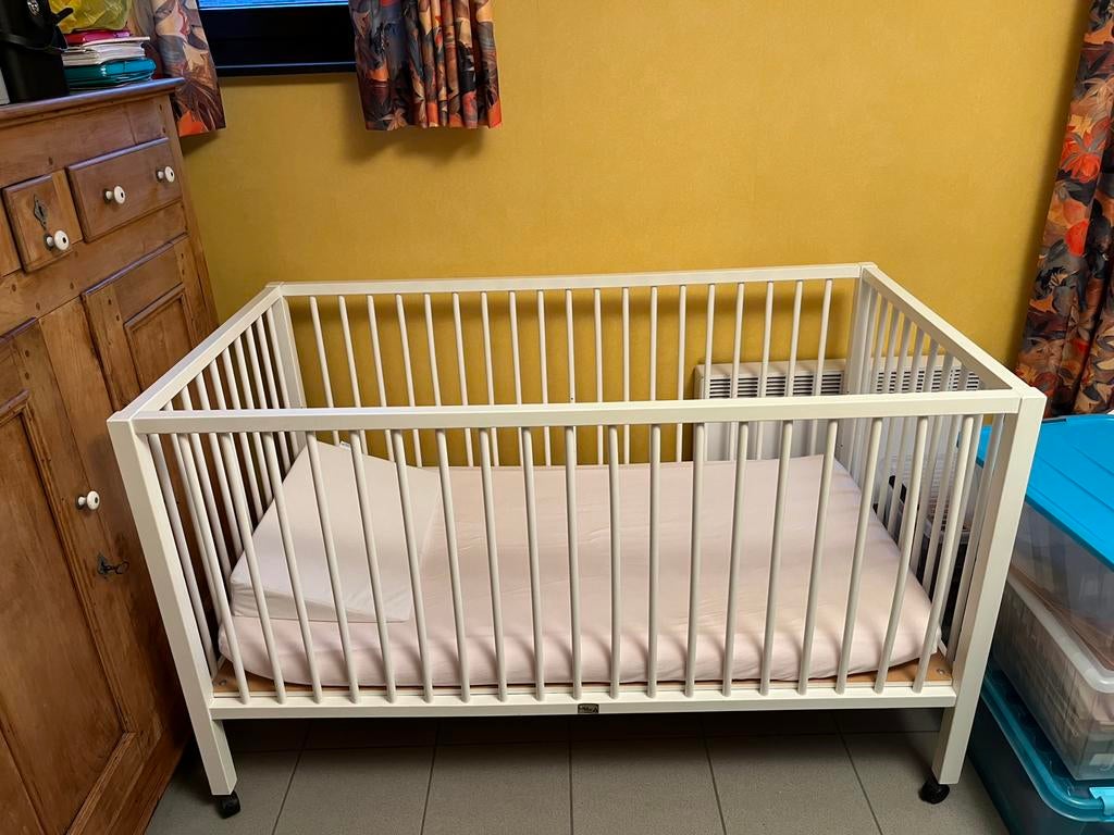 Wit bed (of park) van Childwood goede staat, Kinderen en Baby's, Ophalen, Zo goed als nieuw