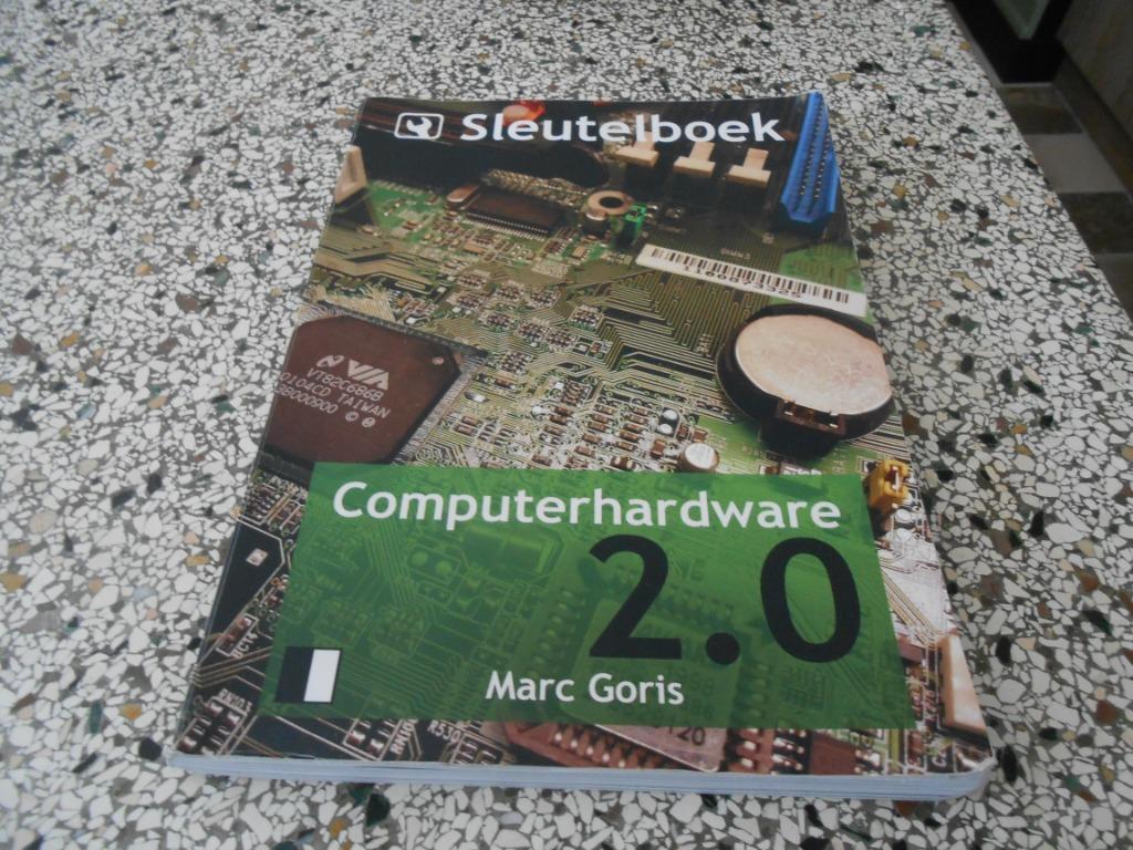 * studieboek sleutelboek computerhardware 2.0, Nieuw, Boeken, Ophalen of Verzenden