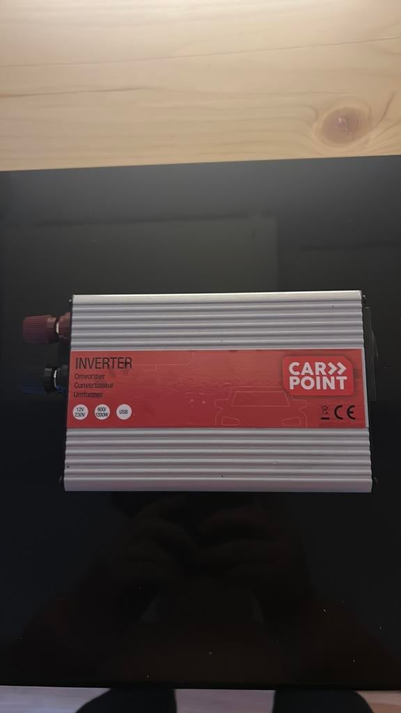 Onduleur Carpoint (onduleur)., Autos : Divers, Haut-parleurs voiture, Comme neuf, Enlèvement ou Envoi