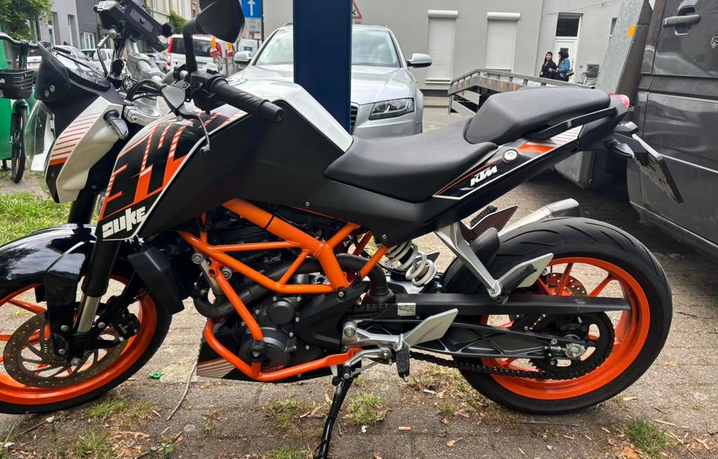 Ktm duke 390 cc 30kw 2014 orgineel akrapovic uitlaat