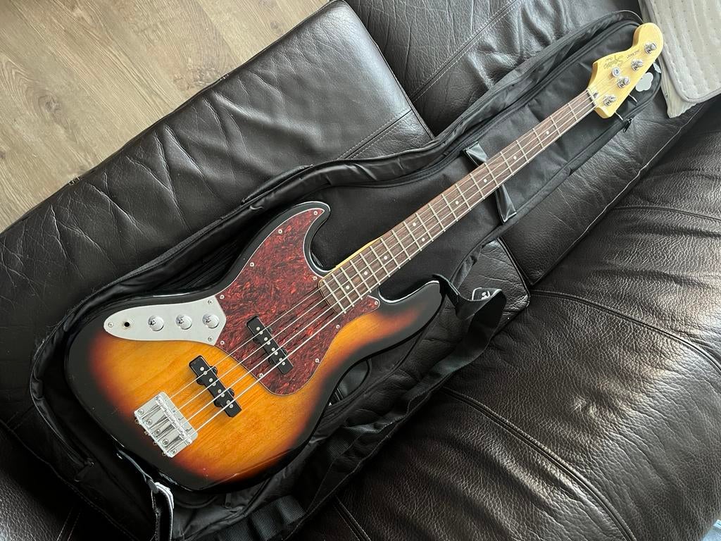 Fender jazz basgitaar links, Enlèvement, Comme neuf