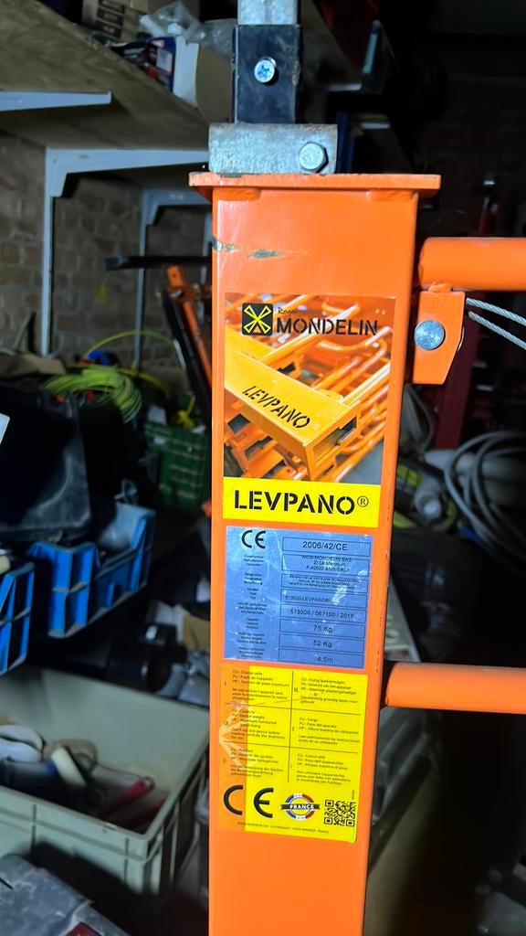 Gipsplaten lift te huur, Ophalen of Verzenden, Zo goed als nieuw