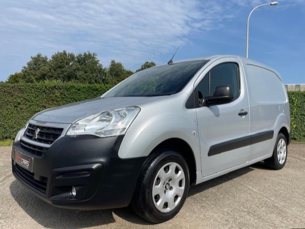 Partner e-HDI AUTOMAAT! AIRCO/CC/GPS/SENSORS/EURO 6/FULL!, Auto's, Peugeot, Stof, 1250 kg, 4 cilinders, Bedrijf