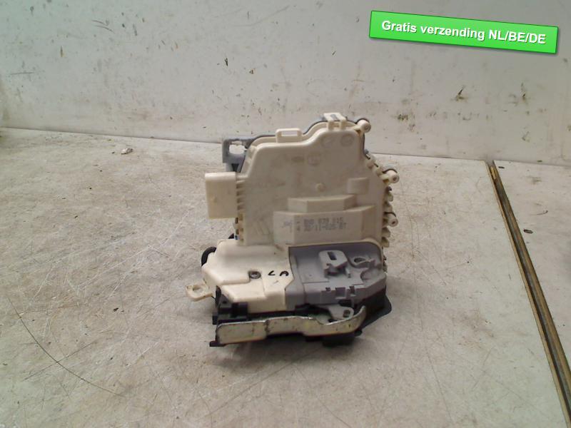 SERRURE DE PORTE ARRIÈRE GAUCHE A1 Sportback (8XA / 8XF), Autos : Pièces & Accessoires, Arrière, Dhr. R. de Gouw, Audi, Utilisé