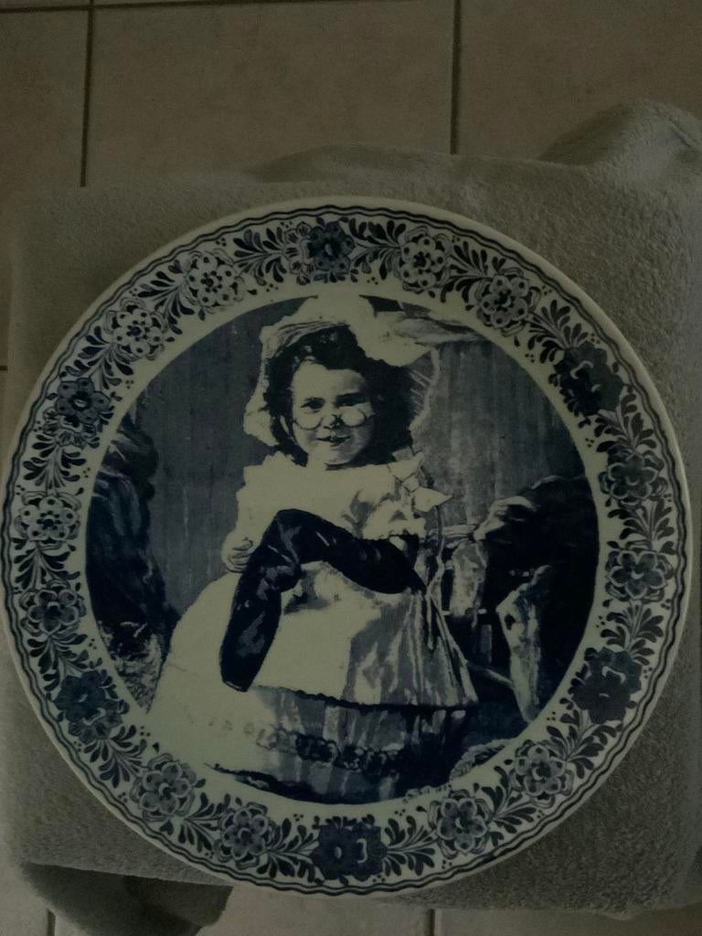 Mooi Delfts bord, Ophalen