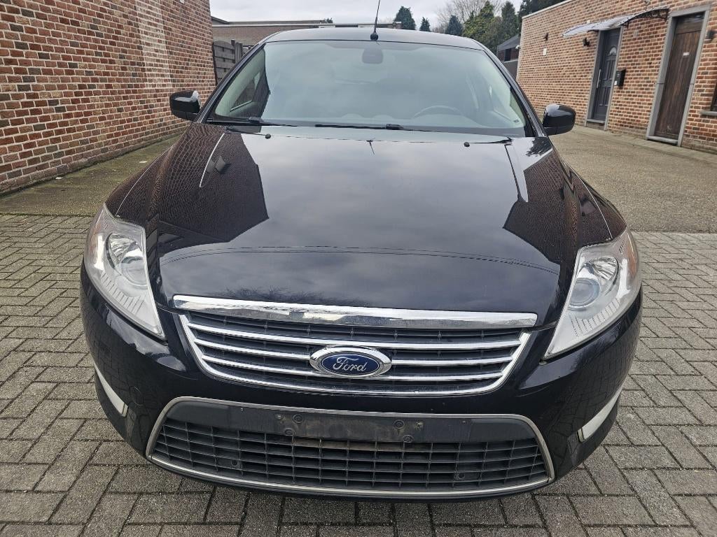 Ford Mondeo 2.0 Tdci 136pk Ghia(Bouw2009/250.000km), Auto's, Stof, Zwart, 4 cilinders, Mondeo