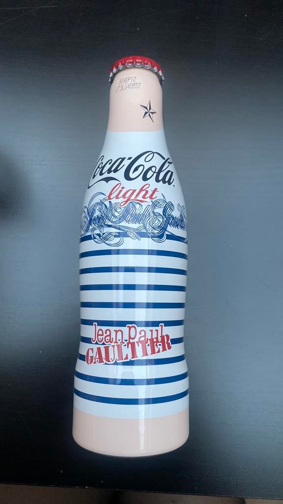 Bouteille Coca Cola Edition limitee Jean Paul Gautier, Collections, Enlèvement ou Envoi, Comme neuf