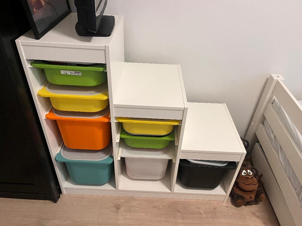 Opbergkast IKEA kind, Kinderen en Baby's, Kinderkamer | Commodes en Kasten, Ophalen, Gebruikt
