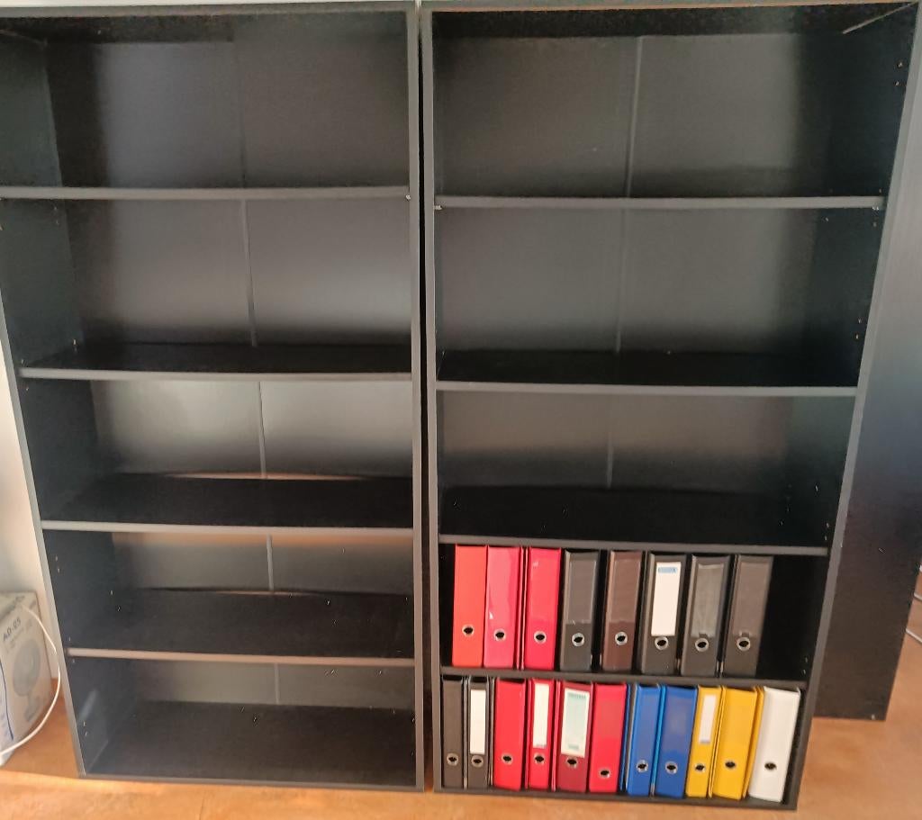 Etagères en bois noir, Enlèvement, Utilisé