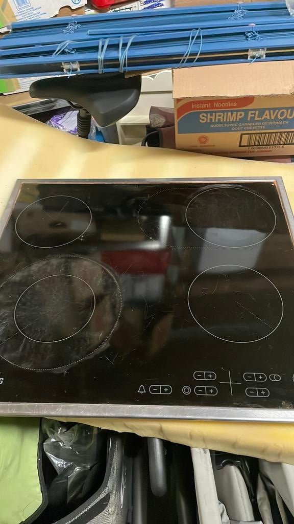 Kookplaat, Electroménager, Tables de cuisson, 4 zones de cuisson, Enlèvement, Utilisé, Encastré