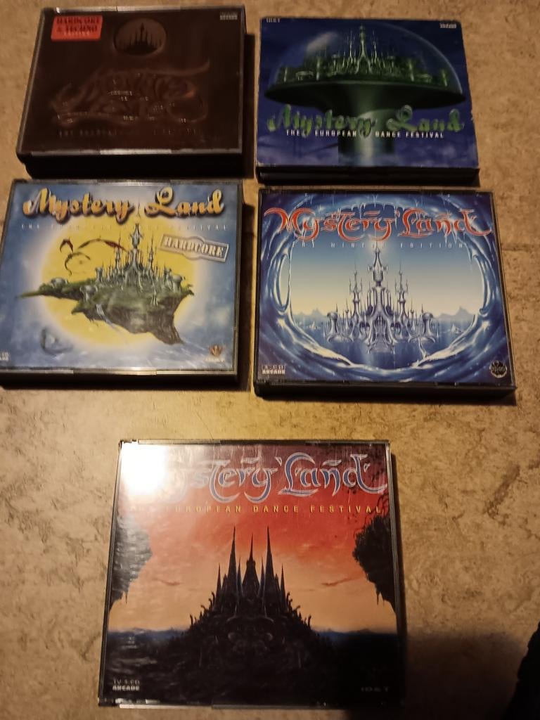 5 mysteryland cd,s + GRATIS id&t sticker, Cd's en Dvd's, Cd's | Dance en House, Ophalen of Verzenden, Gebruikt, Techno of Trance
