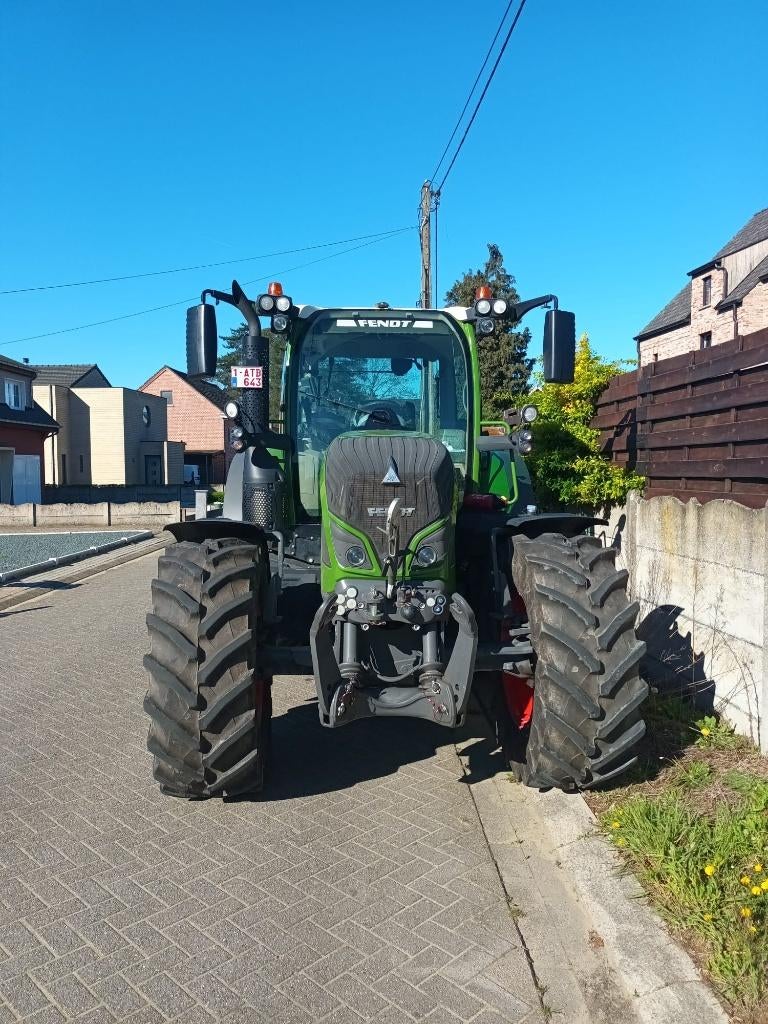 Fendt 513 Vario, Zakelijke goederen, Landbouw | Tractoren, Gebruikt, Tot 2500, 120 tot 160 Pk, Ophalen of Verzenden