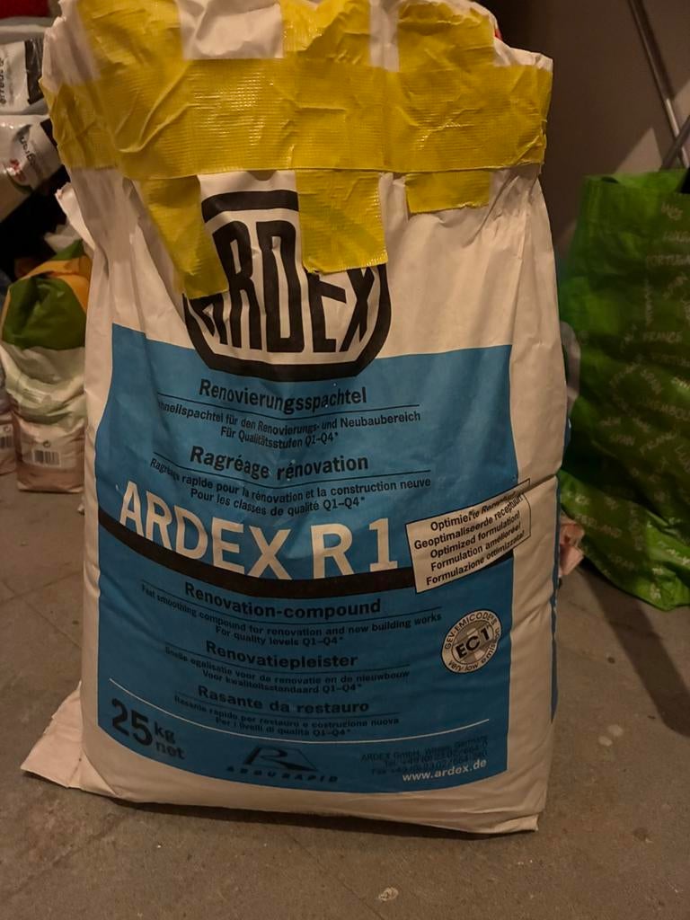 Ardex R1 renovatiepleister, Ophalen, Zo goed als nieuw