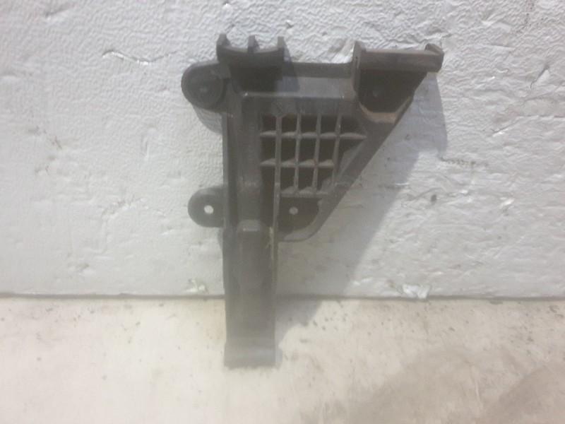 SUPPORT PARE-CHOCS AVANT GAUCHE Audi 80 (B4) (8a0-807-283), Autos : Pièces & Accessoires, Utilisé, Audi