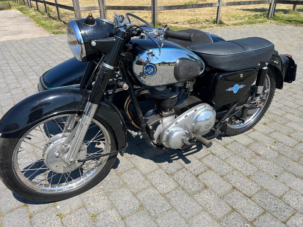 AJS 500 avec sidecar, Motos, Autre, 1 cylindre, Manuelle