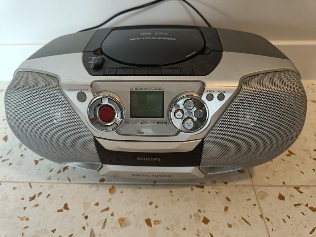 Draagbare radio/cd speler., Audio, Tv en Foto, Radio's, Ophalen, Radio, Met cd-speler