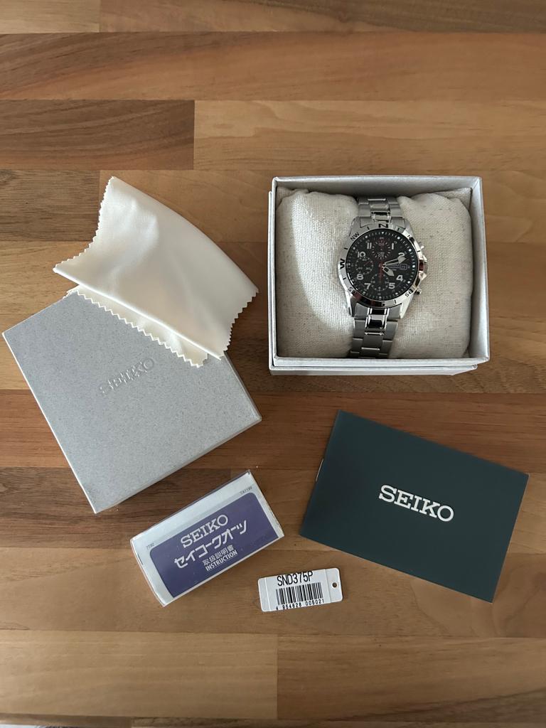 Nieuw Seiko-horloge, nooit gedragen, in de originele doos., Handtassen en Accessoires, Horloges | Heren, Staal, Polshorloge, Nieuw