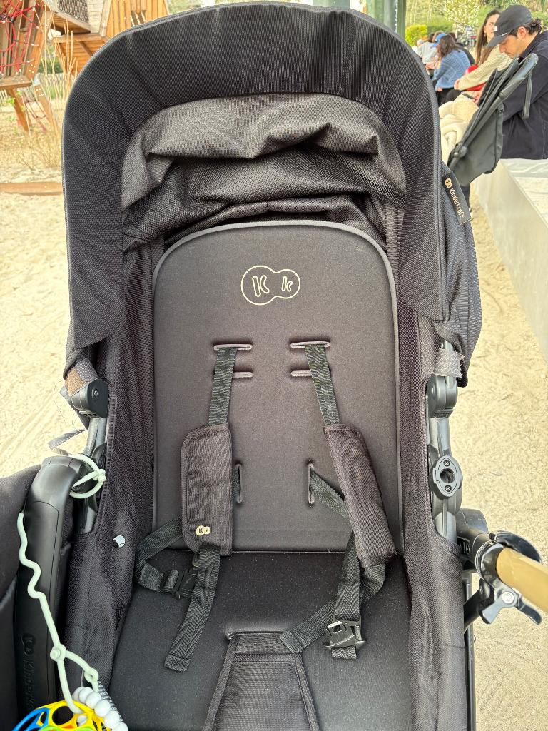 Poussette kinderkraft moov 2 3en1, Enfants & Bébés, Poussettes & Combinaisons, Autres marques, Pneus, Enlèvement, Utilisé