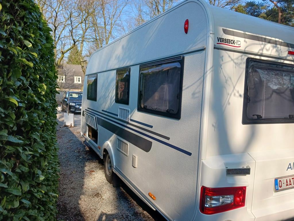 Adria Altea PU 462 entièrement équipée, y compris auvent et, Mover, Jusqu'à 4, 5 à 6 mètres, Particulier