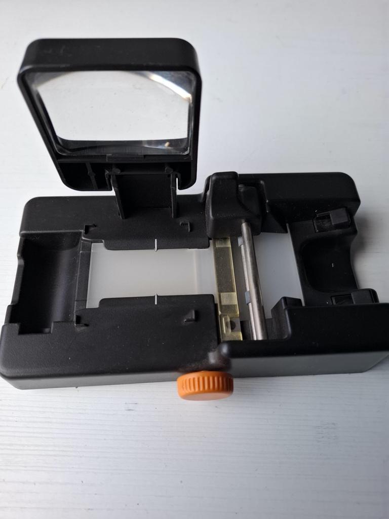 MACHINE POUR MONTAGE DIAS, Enlèvement