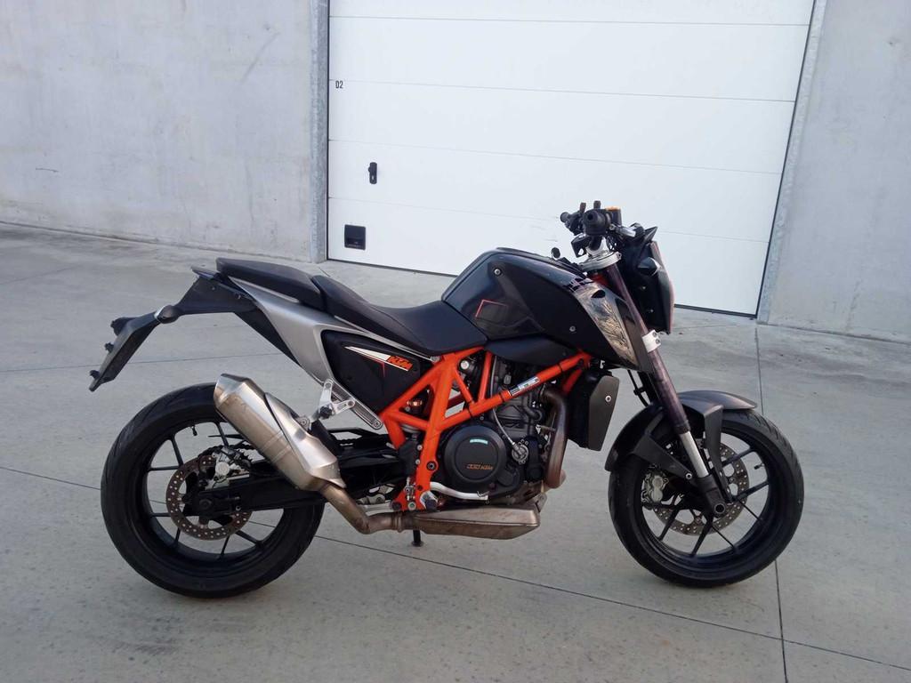 KTM - Duke 690 - Moto, Motos, Motos | KTM, Entreprise, Autre