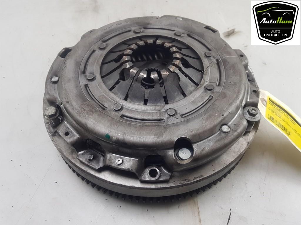 VOLANT MOTEUR BI-MASSE BMW 1 serie (E87 / 87N), Autos : Pièces & Accessoires, Moteurs & Accessoires, Utilisé, BMW