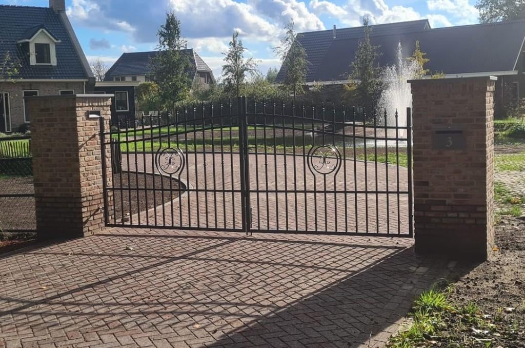 Inrijpoort: Malaga in 2 afmetingen: 4 en 5 meter doorgang., Tuin en Terras, Met poort, Nieuw, Ophalen of Verzenden, Sierhekwerk