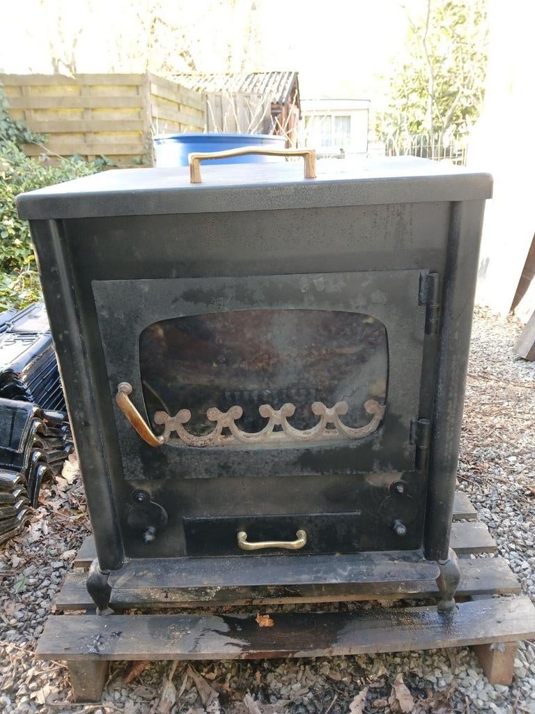 Poêle à bois avec nouveau grill, Comme neuf, Enlèvement, Bois, Autoportant