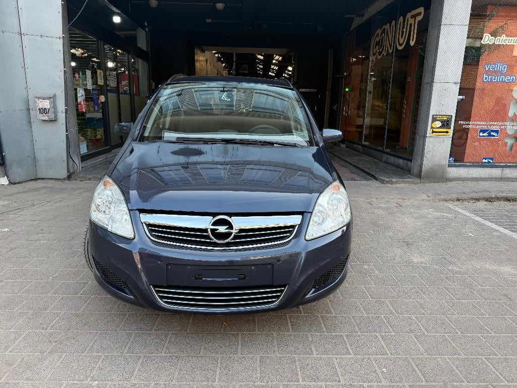 Opel Zafira 1600 Petrol 102 km 1e hoofdpas, Auto's, Monovolume, Parkeersensor, Bedrijf, Euro 4