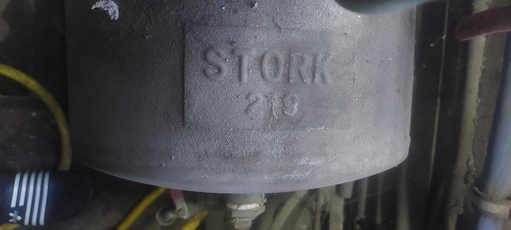 POMP STORK, Enlèvement