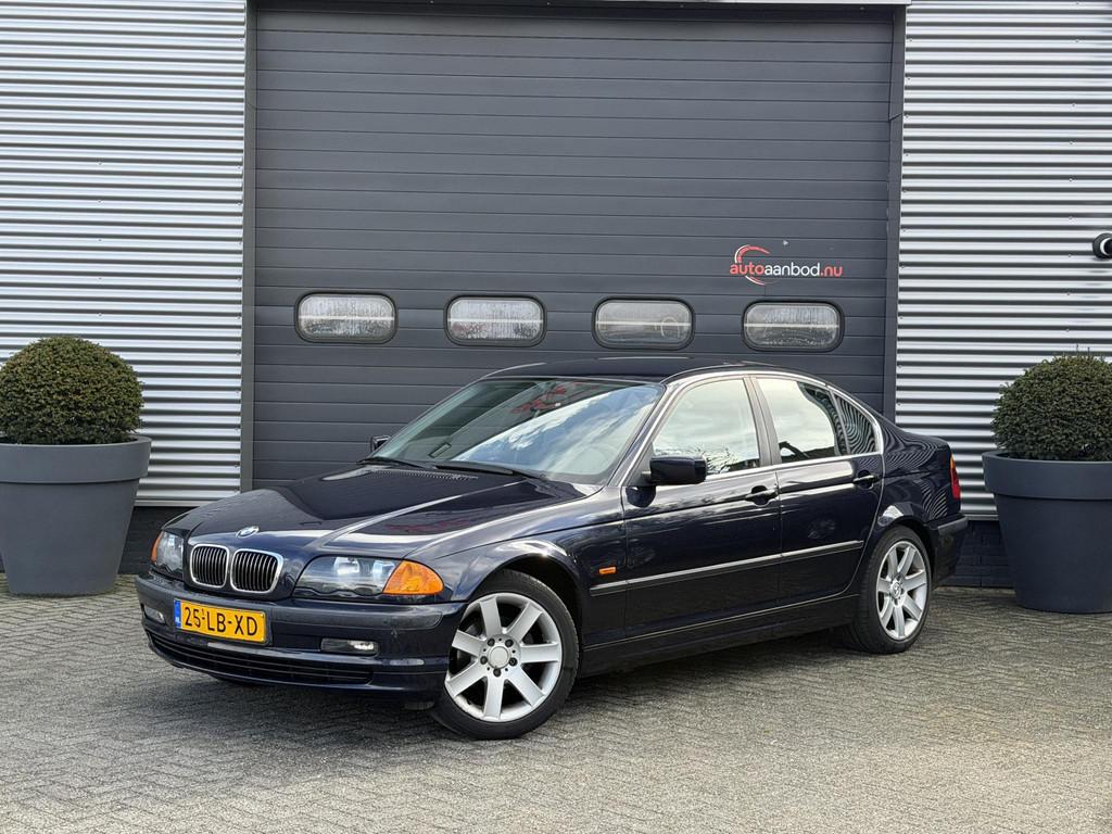 BMW 3-serie 320i Executive | Cruise Control | Climate Contro, Automaat, 4 deurs, Achterwielaandrijving, Gebruikt