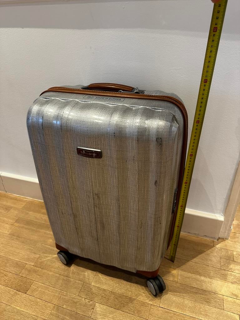 Samsonite koffer zilver, Ophalen