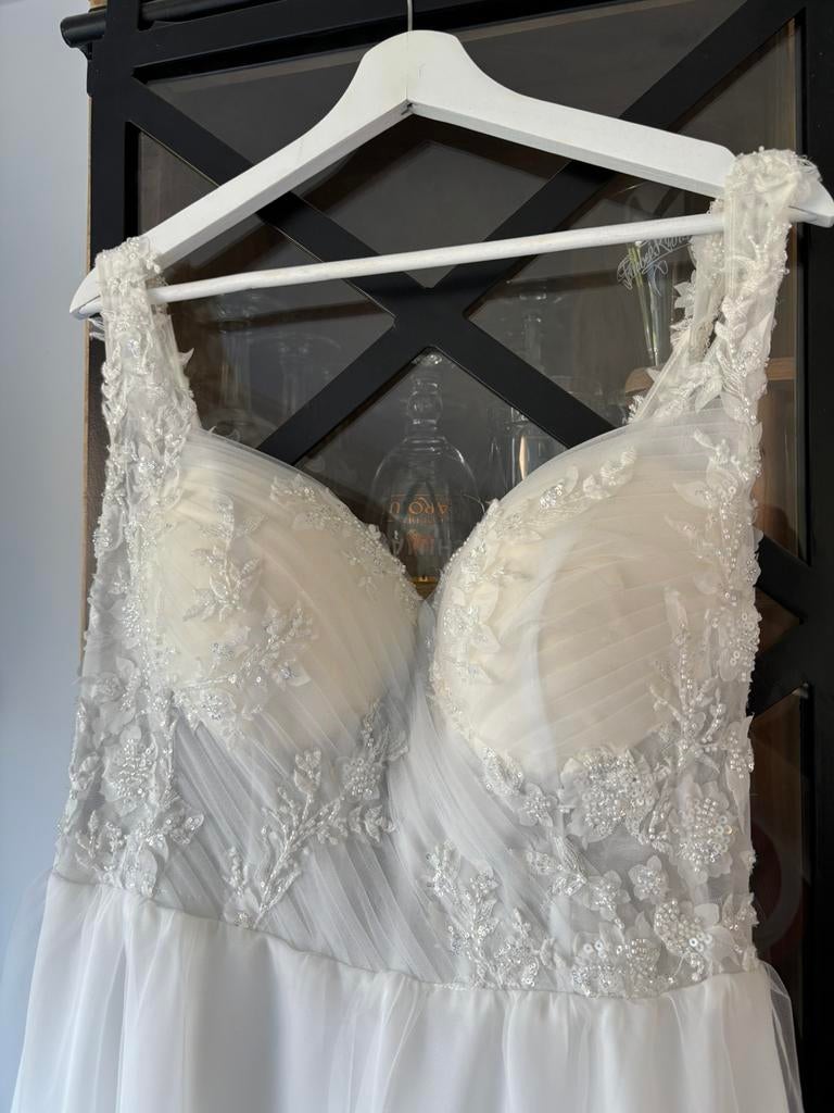 Nieuwe Trouwjurk maat 42 D Cup, Kleding | Dames, Trouwkleding en Trouwaccessoires, Ophalen, Zo goed als nieuw, Trouwjurk