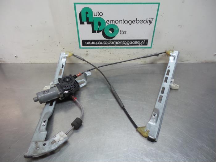Mécanique vitre 4portes avant droite d'un Peugeot 206 (206, Autos : Pièces & Accessoires, Vitres & Accessoires, Peugeot, Utilisé