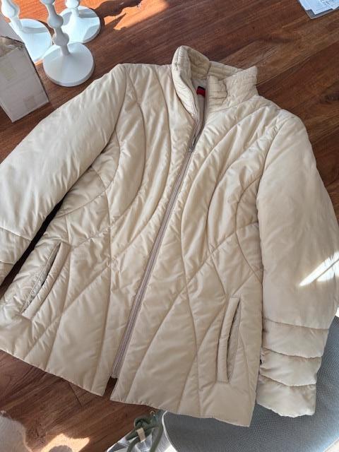 Vest/Jas Taifun maat 40/42, Maat 38/40 (M), Beige, Ophalen of Verzenden, Zo goed als nieuw