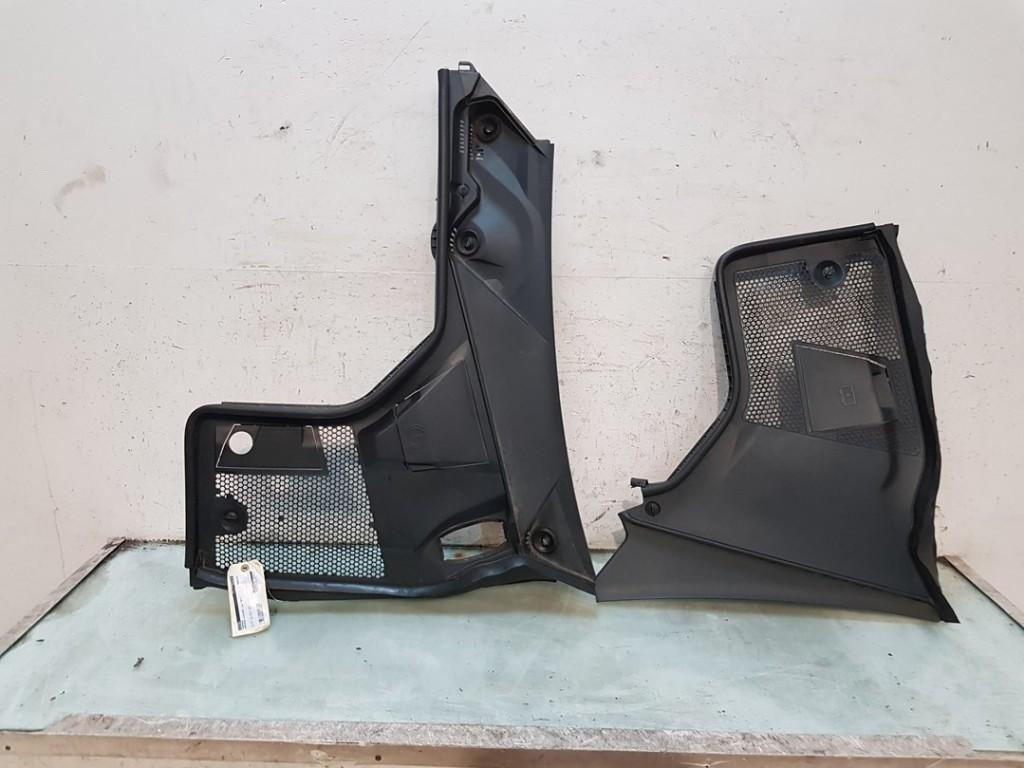 BAIE DE PARE BRISE C AMG (C205) (|A2058308902|A2058308204|), Utilisé, Mercedes-Benz